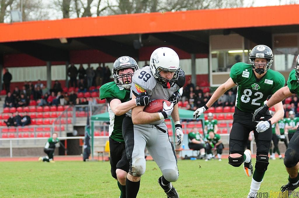 		Rheine Raptors vs. Mnchengladbach Wolfpack  - 13.04.2013 Rheine Raptors vs. Mönchengladbach Wolfpack (20:20) 