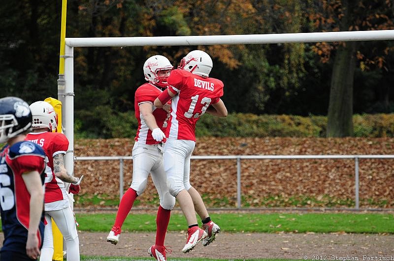 Gelsenkirchen Devils vs Recklinghausen Chargers - 20.10.2012 Gelsenkirchen Devils vs. Recklinghausen Chargers (27:7) 