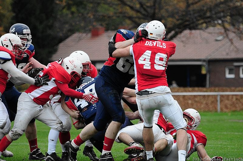 Gelsenkirchen Devils vs Recklinghausen Chargers - 20.10.2012 Gelsenkirchen Devils vs. Recklinghausen Chargers (27:7) 