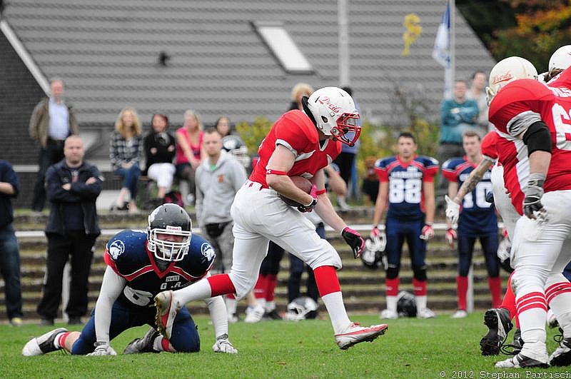 Gelsenkirchen Devils vs Recklinghausen Chargers - 20.10.2012 Gelsenkirchen Devils vs. Recklinghausen Chargers (27:7) 