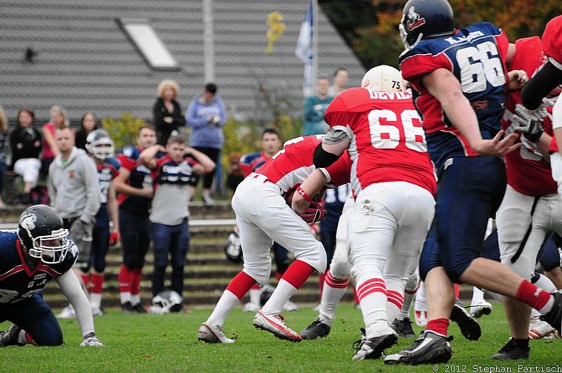 Gelsenkirchen Devils vs Recklinghausen Chargers - 20.10.2012 Gelsenkirchen Devils vs. Recklinghausen Chargers (27:7) 
