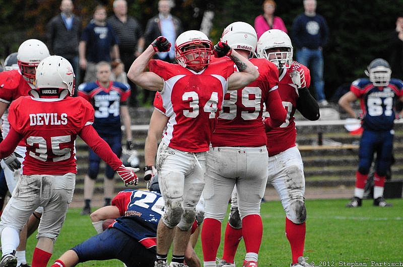 Gelsenkirchen Devils vs Recklinghausen Chargers - 20.10.2012 Gelsenkirchen Devils vs. Recklinghausen Chargers (27:7) 