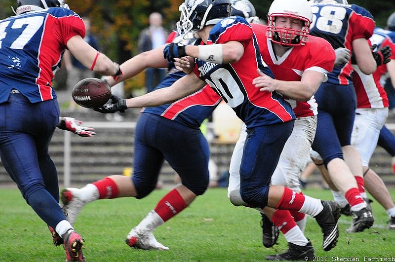 Gelsenkirchen Devils vs Recklinghausen Chargers - 20.10.2012 Gelsenkirchen Devils vs. Recklinghausen Chargers (27:7) 