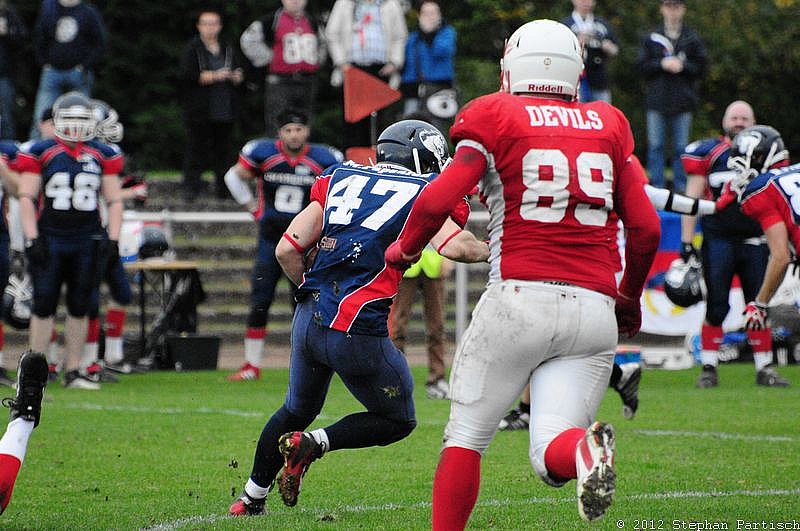 Gelsenkirchen Devils vs Recklinghausen Chargers - 20.10.2012 Gelsenkirchen Devils vs. Recklinghausen Chargers (27:7) 