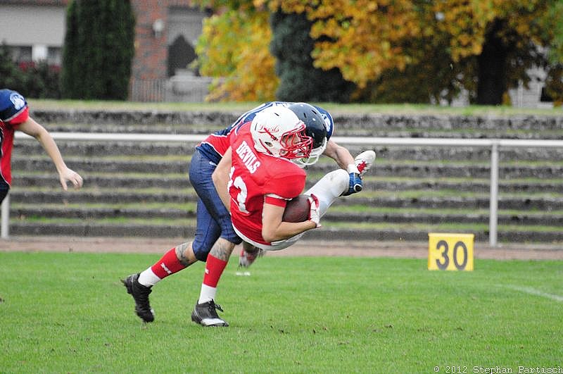 Gelsenkirchen Devils vs Recklinghausen Chargers - 20.10.2012 Gelsenkirchen Devils vs. Recklinghausen Chargers (27:7) 