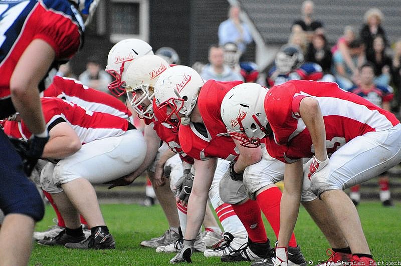 Gelsenkirchen Devils vs Recklinghausen Chargers - 20.10.2012 Gelsenkirchen Devils vs. Recklinghausen Chargers (27:7) 