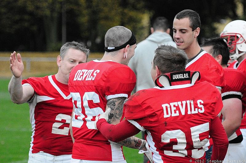 Gelsenkirchen Devils vs Recklinghausen Chargers - 20.10.2012 Gelsenkirchen Devils vs. Recklinghausen Chargers (27:7) 