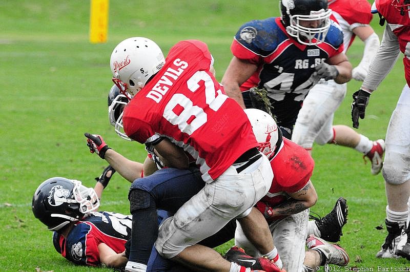 Gelsenkirchen Devils vs Recklinghausen Chargers - 20.10.2012 Gelsenkirchen Devils vs. Recklinghausen Chargers (27:7) 