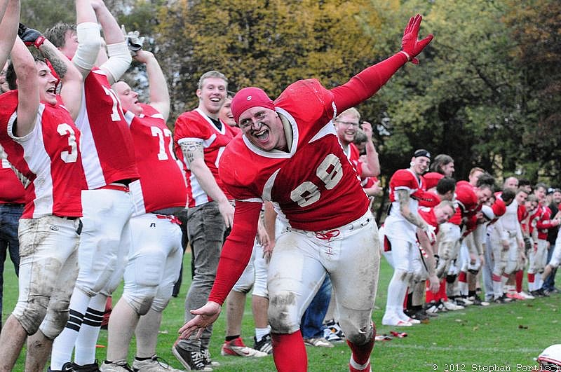 Gelsenkirchen Devils vs Recklinghausen Chargers - 20.10.2012 Gelsenkirchen Devils vs. Recklinghausen Chargers (27:7) 
