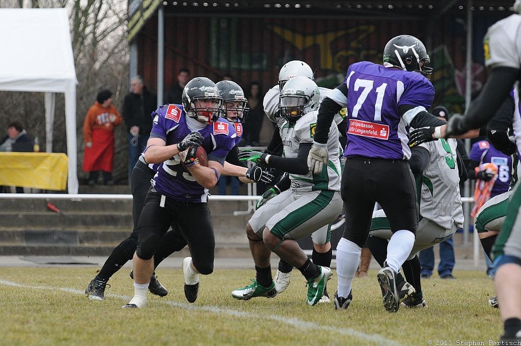 Langenfeld Longhorns vs. Bielefeld Bulldogs  - 06.04.2013 Vorbereitungsspiel Langenfeld Longhorns vs. Bielefeld Bulldogs (13:26) 