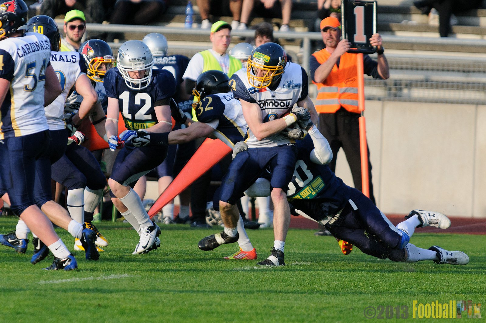 Essen Assindia Cardinals vs. Bochum Cadets - 20.04.2013 Essen Assindia Cardinals vs. Bochum Cadets (54:13) 