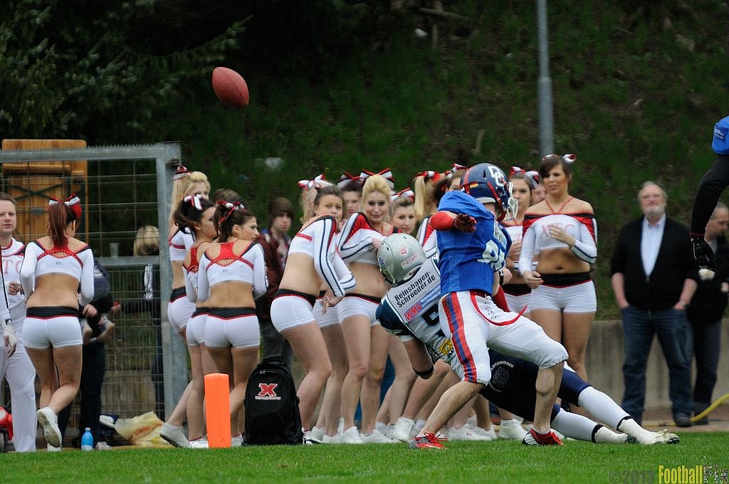 Remscheid Amboss vs. Dortmund Giants  - 21.04.2013 Remscheid Amboss vs. Dortmund Giants (13:9) 