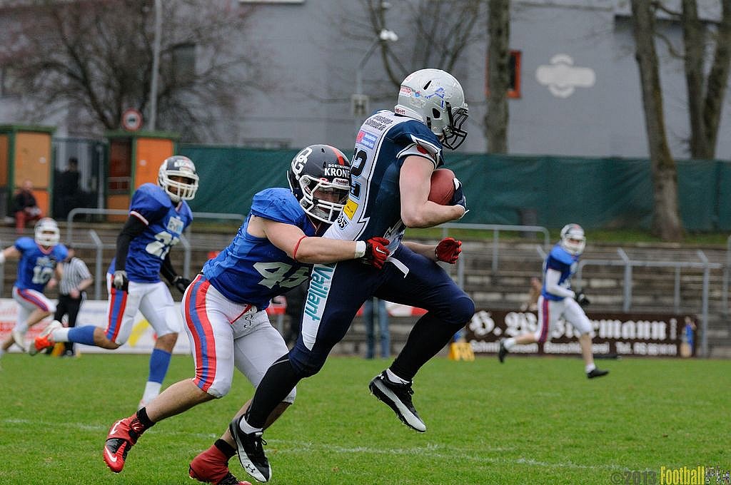 Remscheid Amboss vs. Dortmund Giants  - 21.04.2013 Remscheid Amboss vs. Dortmund Giants (13:9) 