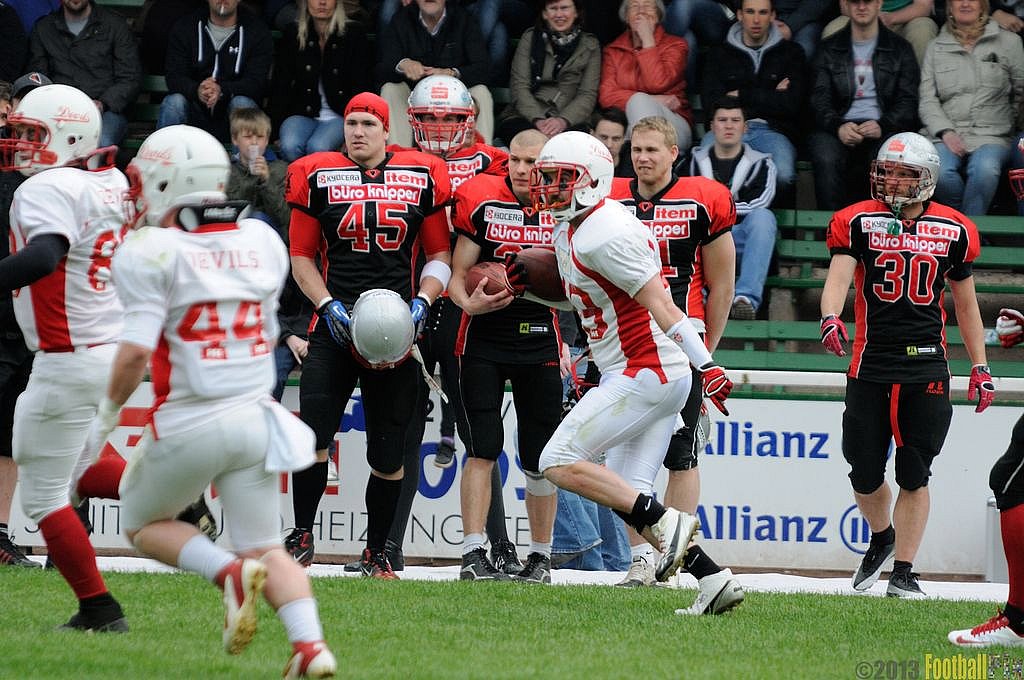 Solingen Paladins vs. Gelsenkirchen Devils  - 28.04.2013 Solingen Paladins vs. Gelsenkirchen Devils (27:14) 
