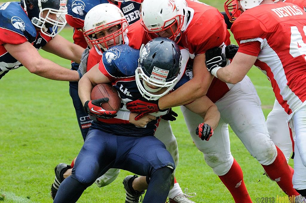 Gelsenkirchen Devils vs. Recklinghausen Chargers   - 25.05.2013 Gelsenkirchen Devils vs. Recklinghausen Chargers (7:14) 