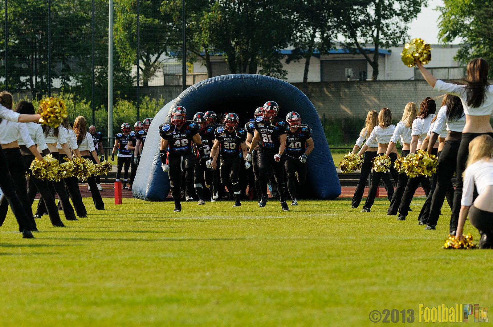 Düsseldorf Panther	vs. Berlin Adler  - 08.06.2013 GFL Nord: Düsseldorf Panther vs. Berlin Adler (10:27)