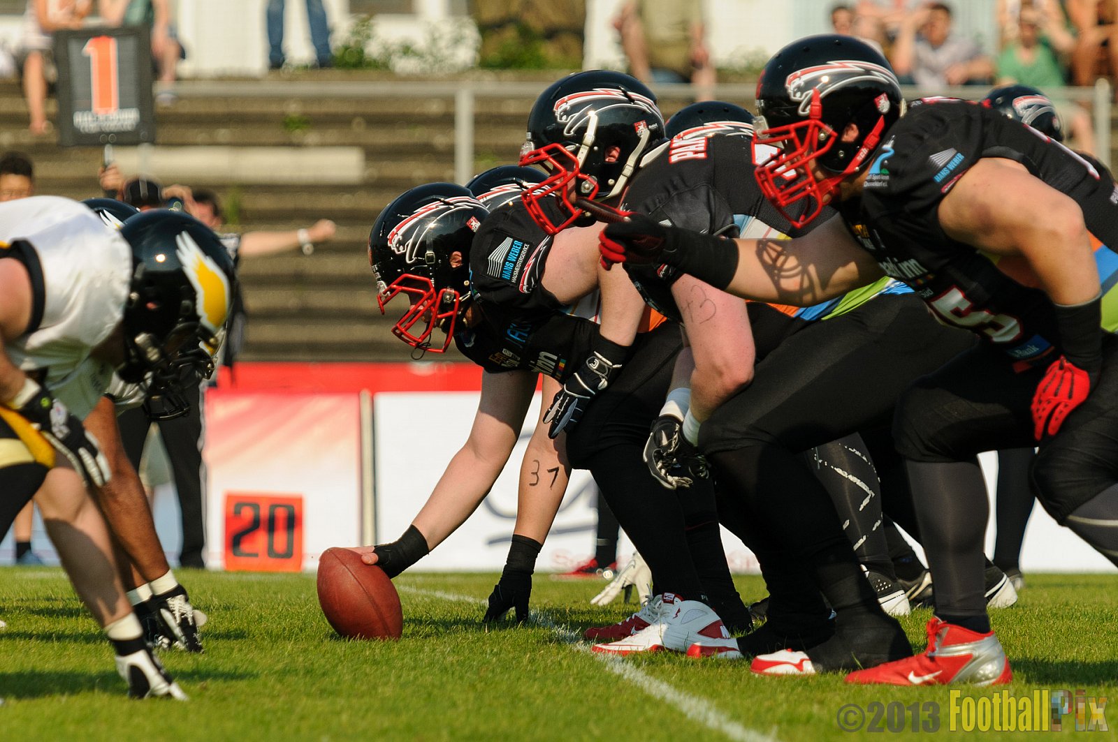 Düsseldorf Panther	vs. Berlin Adler  - 08.06.2013 GFL Nord: Düsseldorf Panther vs. Berlin Adler (10:27)