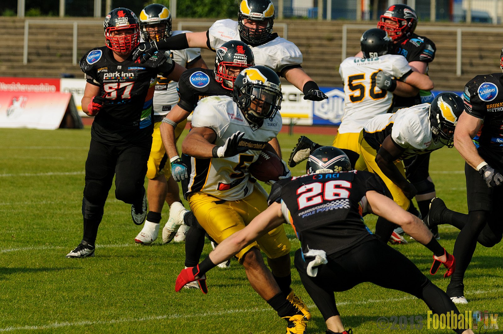 Düsseldorf Panther	vs. Berlin Adler  - 08.06.2013 GFL Nord: Düsseldorf Panther vs. Berlin Adler (10:27)