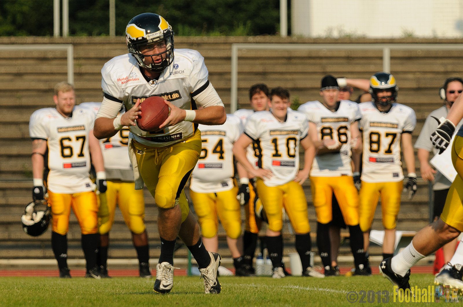 Düsseldorf Panther	vs. Berlin Adler  - 08.06.2013 GFL Nord: Düsseldorf Panther vs. Berlin Adler (10:27)