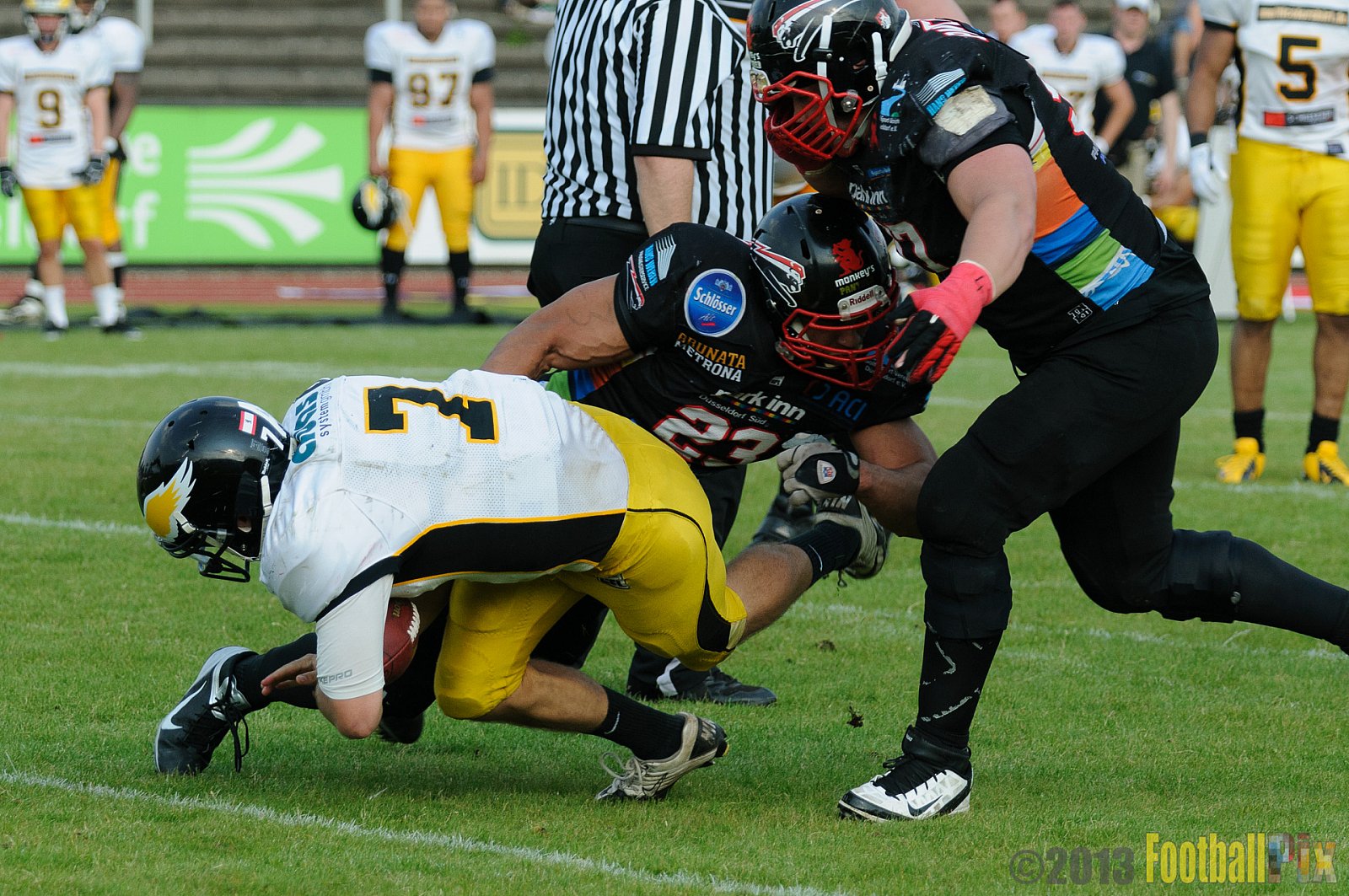 Düsseldorf Panther	vs. Berlin Adler  - 08.06.2013 GFL Nord: Düsseldorf Panther vs. Berlin Adler (10:27)