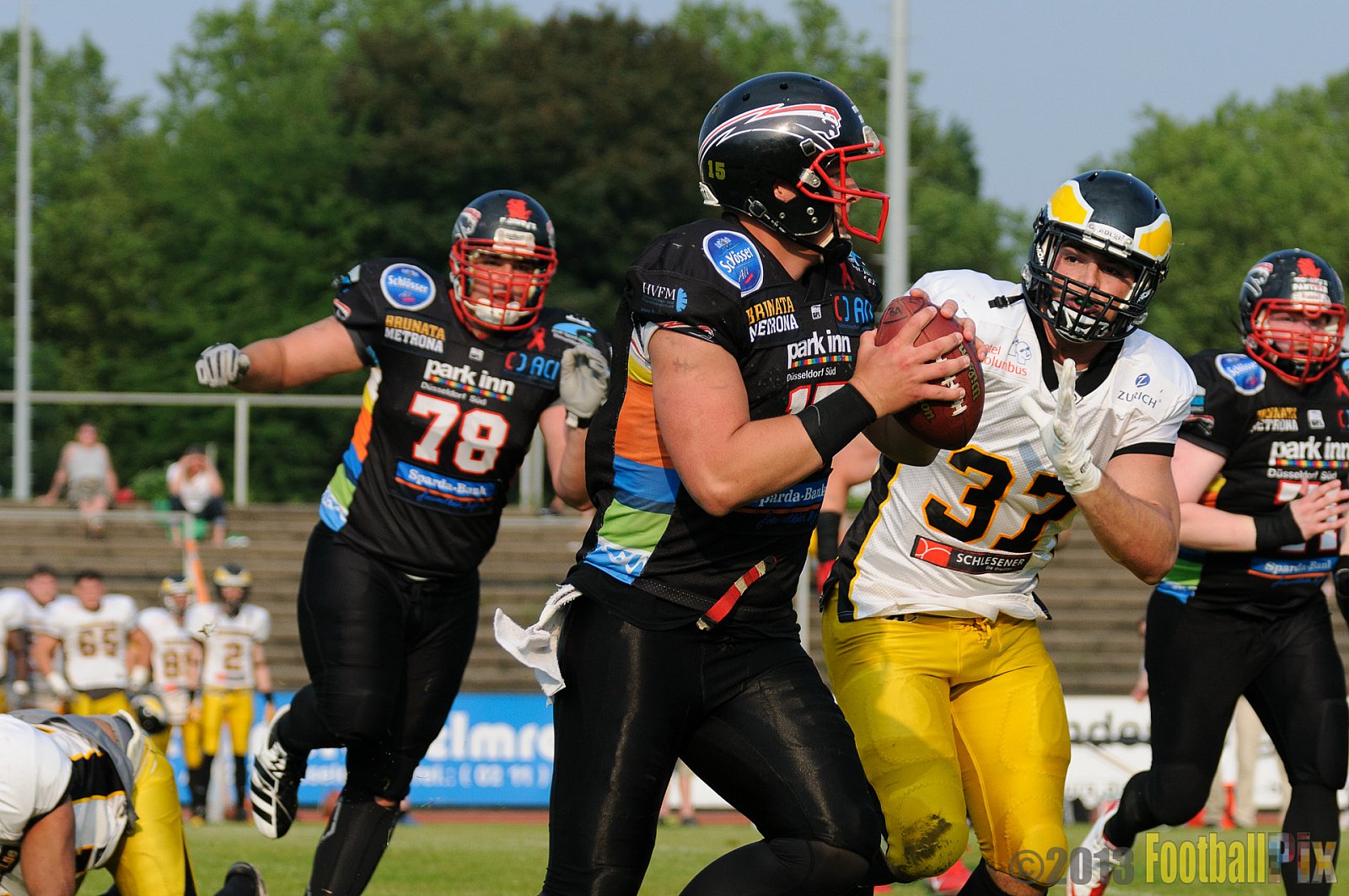 Düsseldorf Panther	vs. Berlin Adler  - 08.06.2013 GFL Nord: Düsseldorf Panther vs. Berlin Adler (10:27)