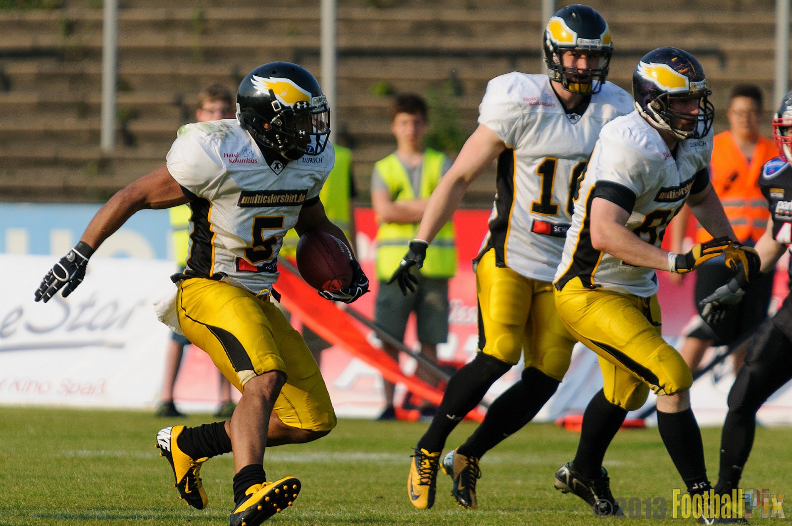 Düsseldorf Panther	vs. Berlin Adler  - 08.06.2013 GFL Nord: Düsseldorf Panther vs. Berlin Adler (10:27)