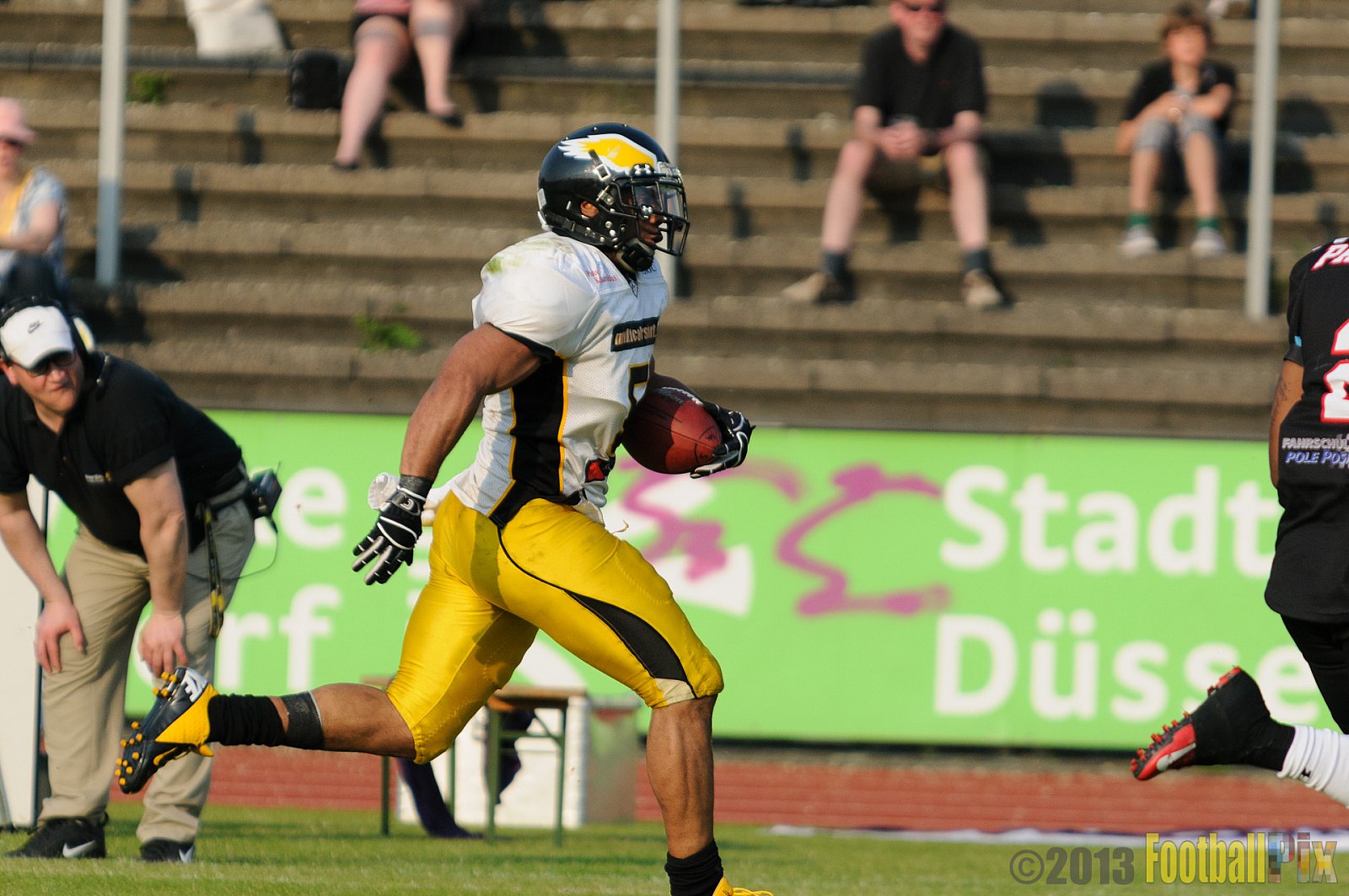 Düsseldorf Panther	vs. Berlin Adler  - 08.06.2013 GFL Nord: Düsseldorf Panther vs. Berlin Adler (10:27)