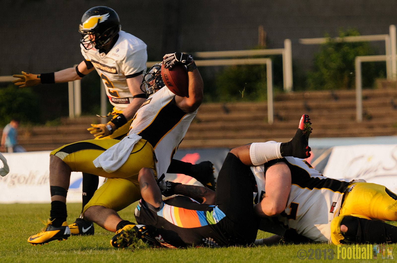 Düsseldorf Panther	vs. Berlin Adler  - 08.06.2013 GFL Nord: Düsseldorf Panther vs. Berlin Adler (10:27)