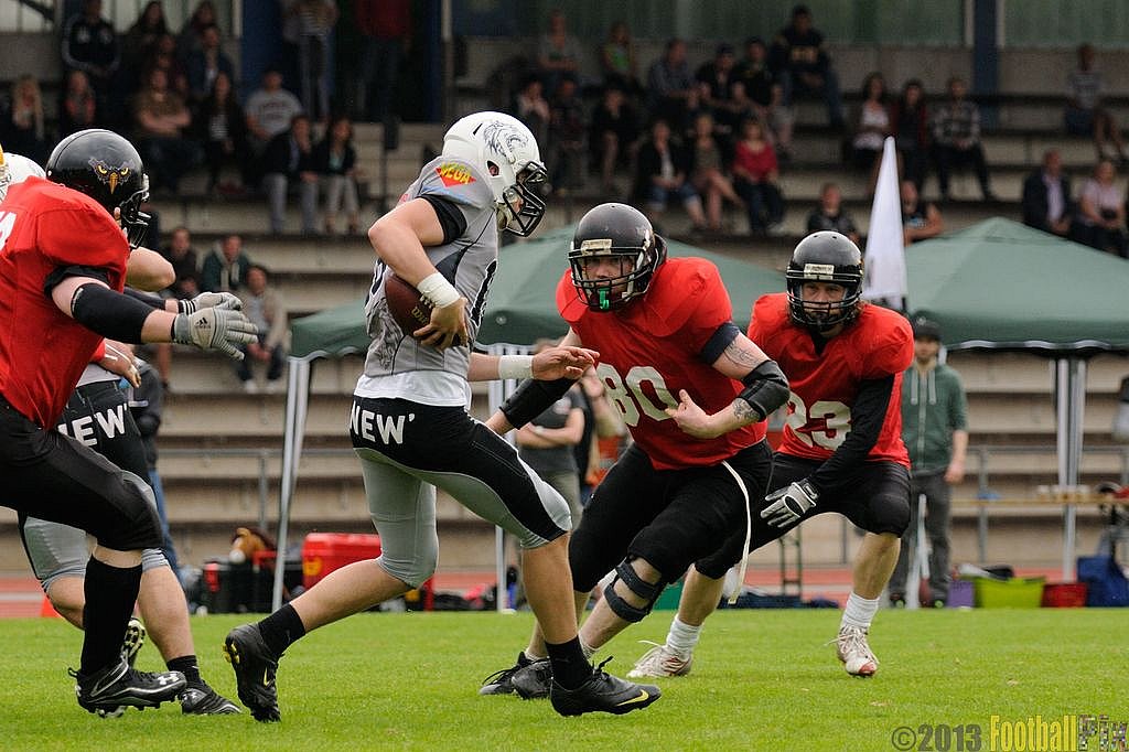 09.06.2013 Mönchengladbach Wolfpack vs. Cologne Falcons II (28:13) 