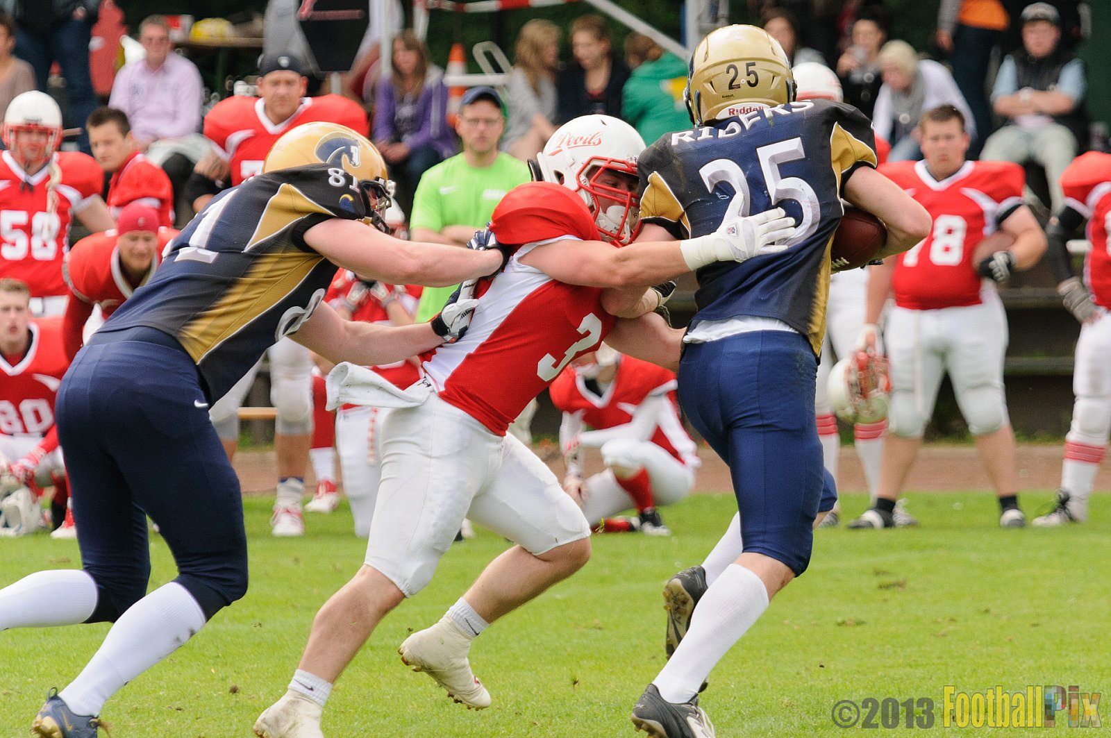 Gelsenkirchen Devils vs. Schiefbahn Riders - 16.06.2013 Gelsenkirchen Devils vs. Schiefbahn Riders (12:49) 
