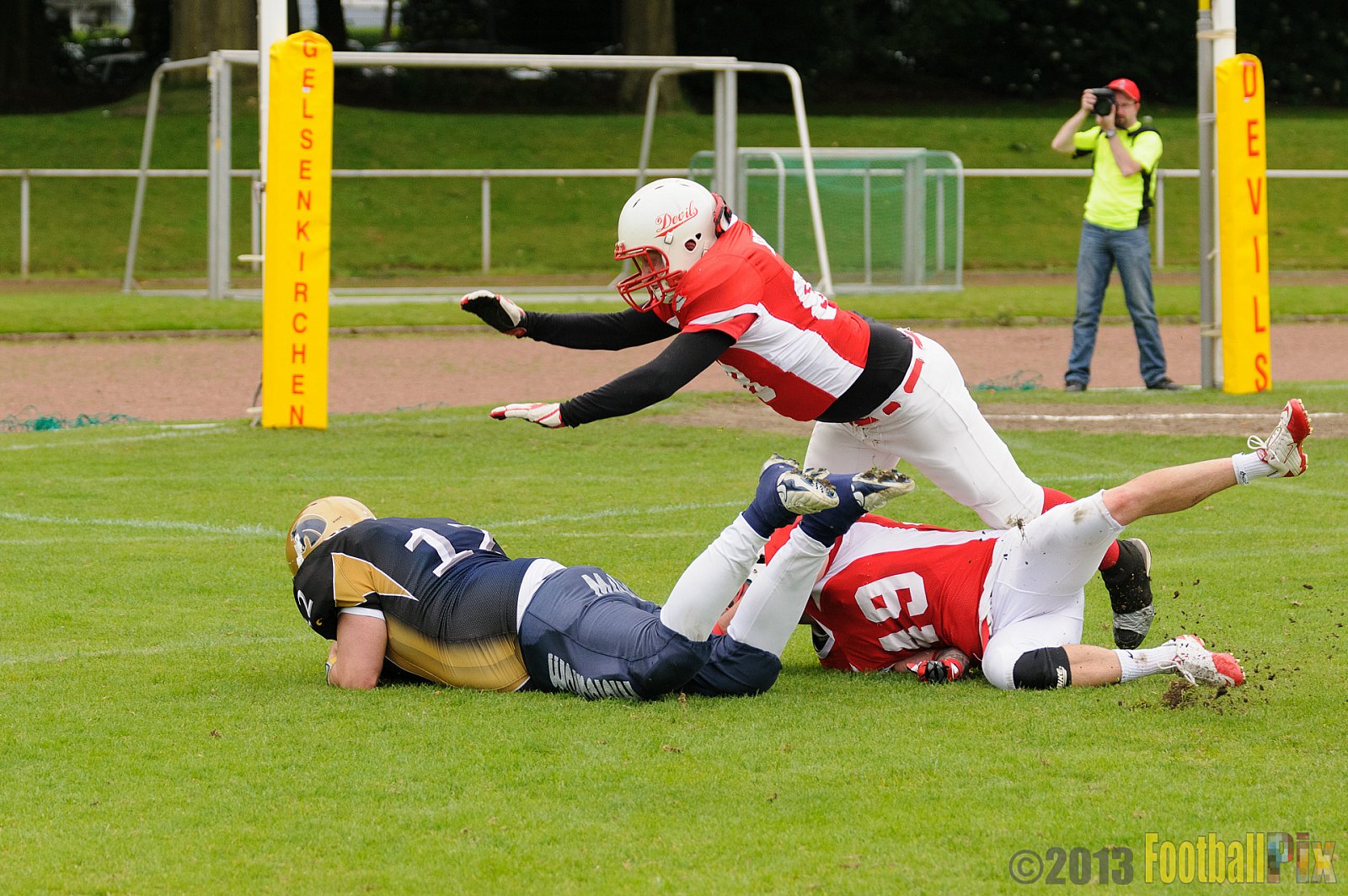 Gelsenkirchen Devils vs. Schiefbahn Riders - 16.06.2013 Gelsenkirchen Devils vs. Schiefbahn Riders (12:49) 