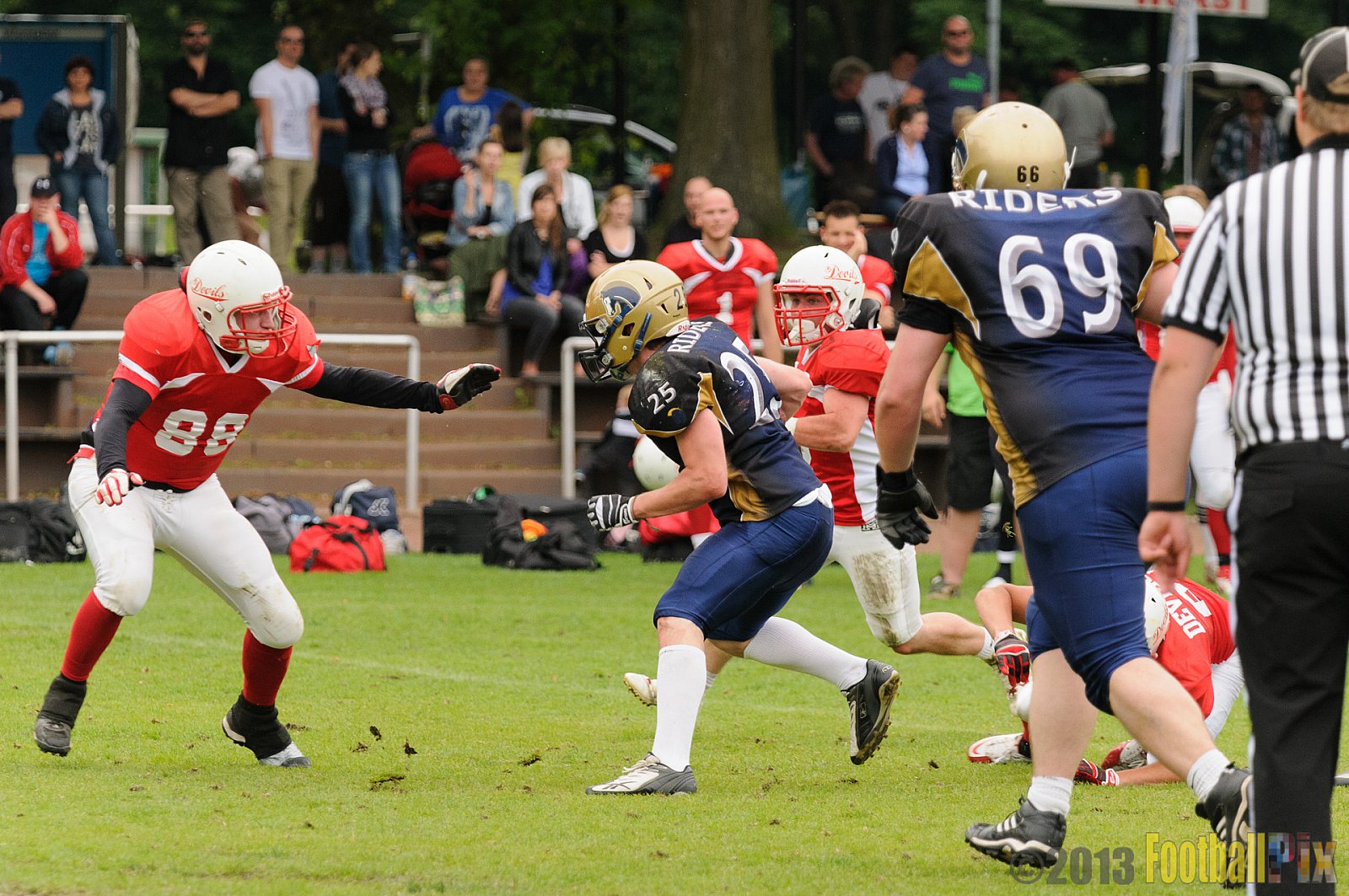 Gelsenkirchen Devils vs. Schiefbahn Riders - 16.06.2013 Gelsenkirchen Devils vs. Schiefbahn Riders (12:49) 