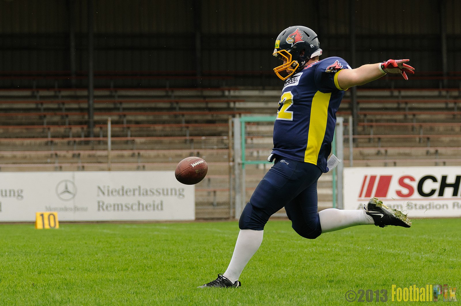 Remscheid Amboss vs. Essen Assindia Cardinals  - 23.06.2013 Remscheid Amboss vs. Essen Assindia Cardinals (10:0) 