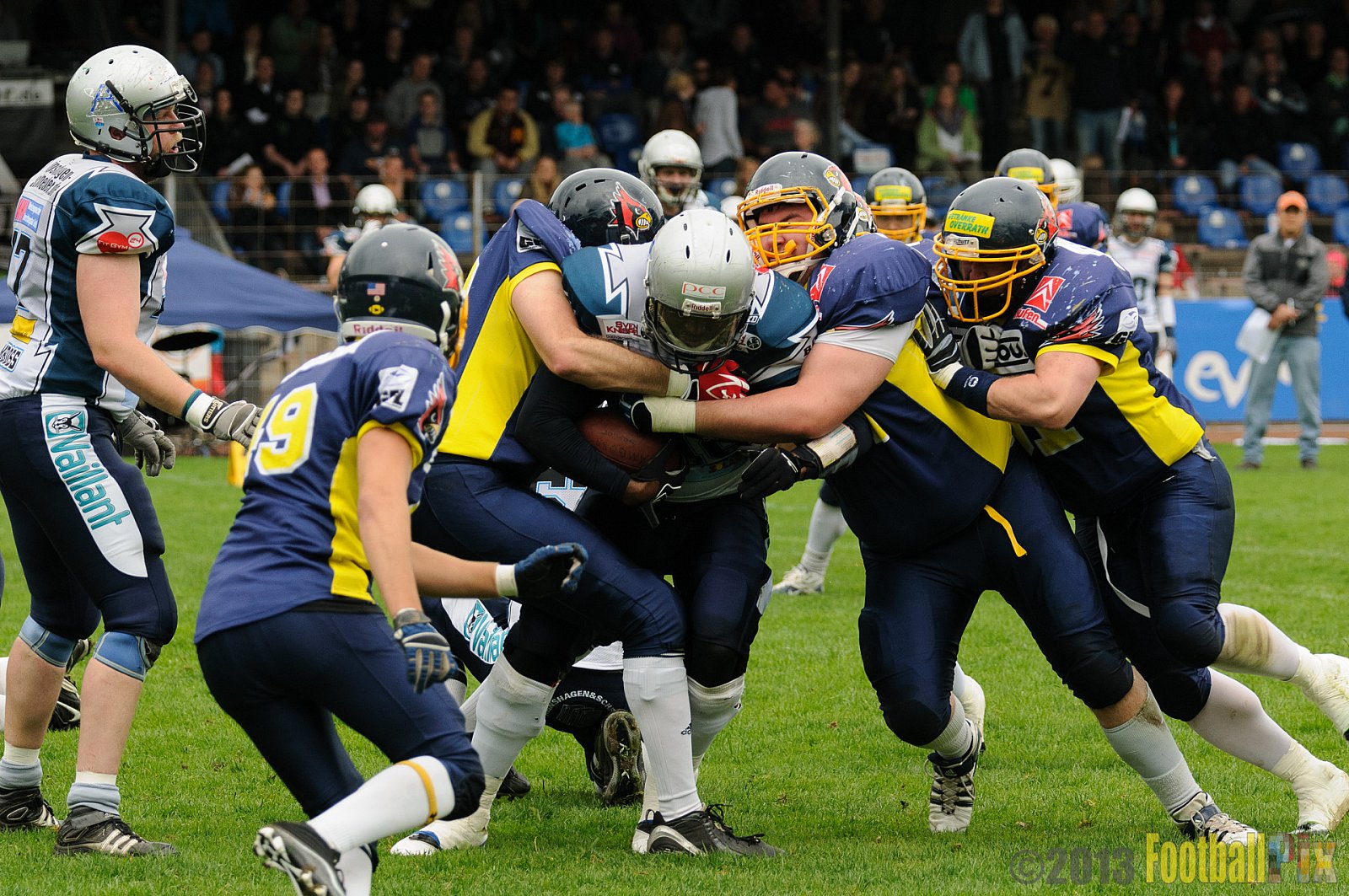 Remscheid Amboss vs. Essen Assindia Cardinals  - 23.06.2013 Remscheid Amboss vs. Essen Assindia Cardinals (10:0) 