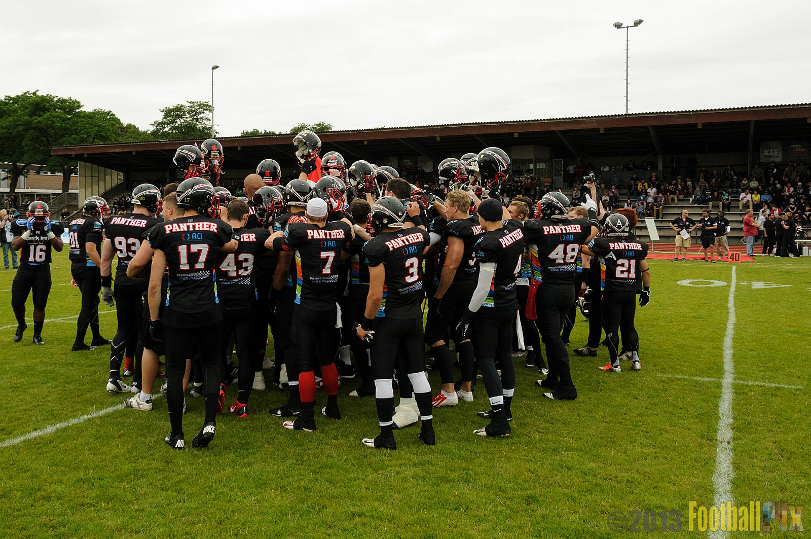 Düsseldorf Panther vs. Kiel Baltic Hurricanes - 30.06.2013 GFL Nord: Düsseldorf Panther vs. Kiel Baltic Hurricanes (10:47) 