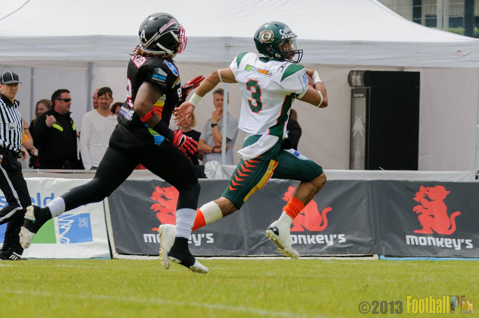 Düsseldorf Panther vs. Kiel Baltic Hurricanes - 30.06.2013 GFL Nord: Düsseldorf Panther vs. Kiel Baltic Hurricanes (10:47) 