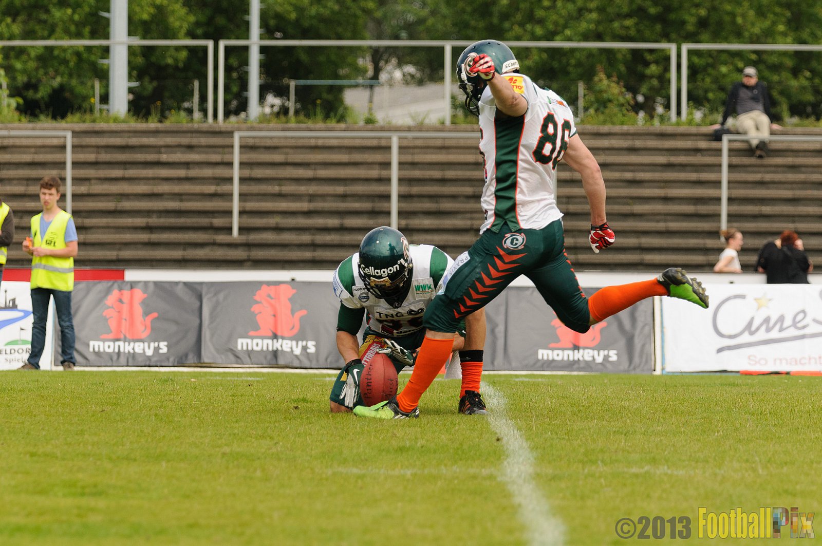 Düsseldorf Panther vs. Kiel Baltic Hurricanes - 30.06.2013 GFL Nord: Düsseldorf Panther vs. Kiel Baltic Hurricanes (10:47) 