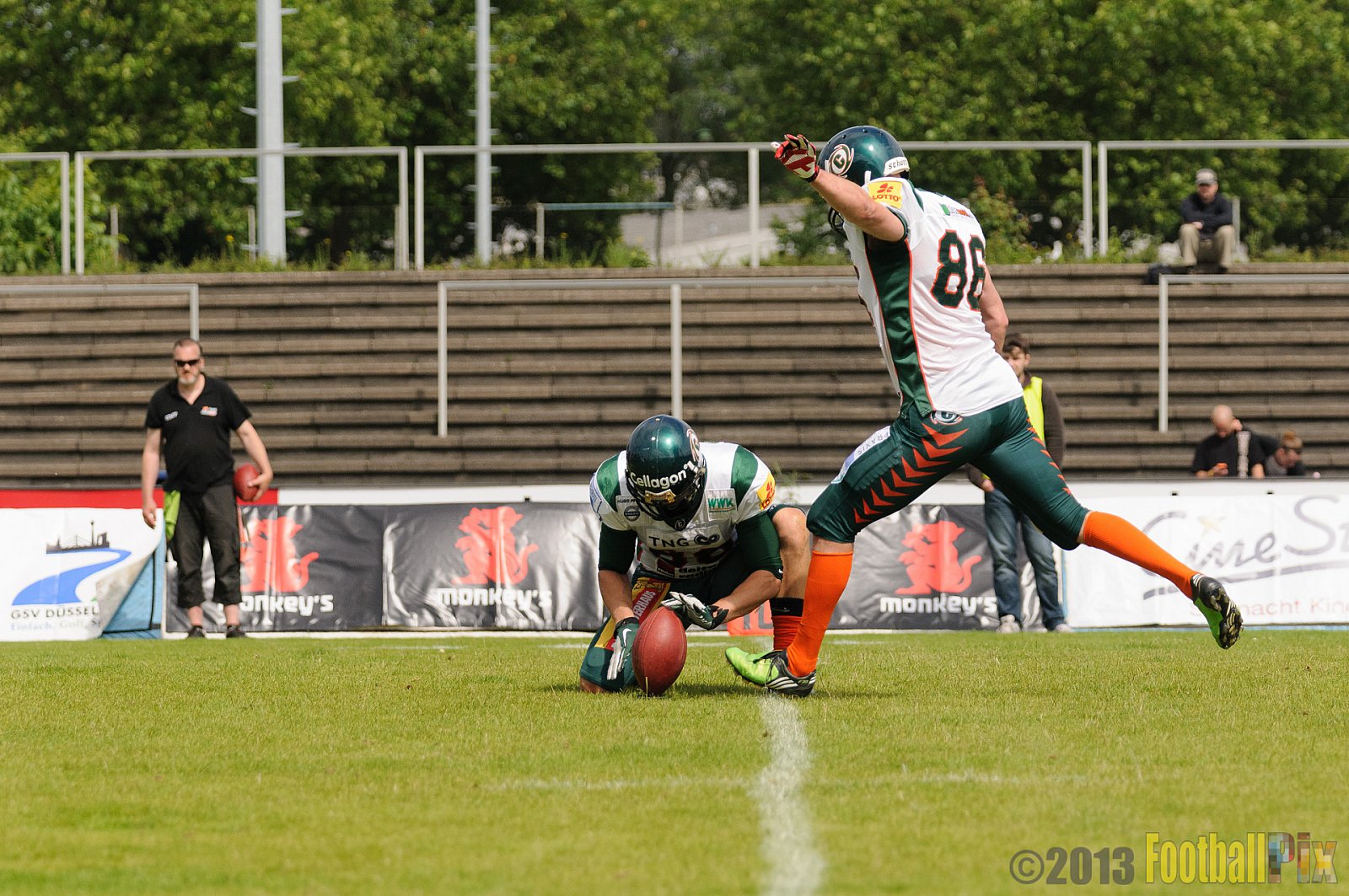 Düsseldorf Panther vs. Kiel Baltic Hurricanes - 30.06.2013 GFL Nord: Düsseldorf Panther vs. Kiel Baltic Hurricanes (10:47) 
