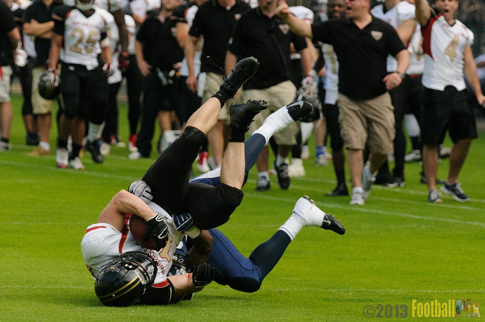 Cologne Falcons vs. Hamburg Blue Devils - 06.07.2013 GFL Nord: Cologne Falcons vs. Hamburg Blue Devils (14:42) 