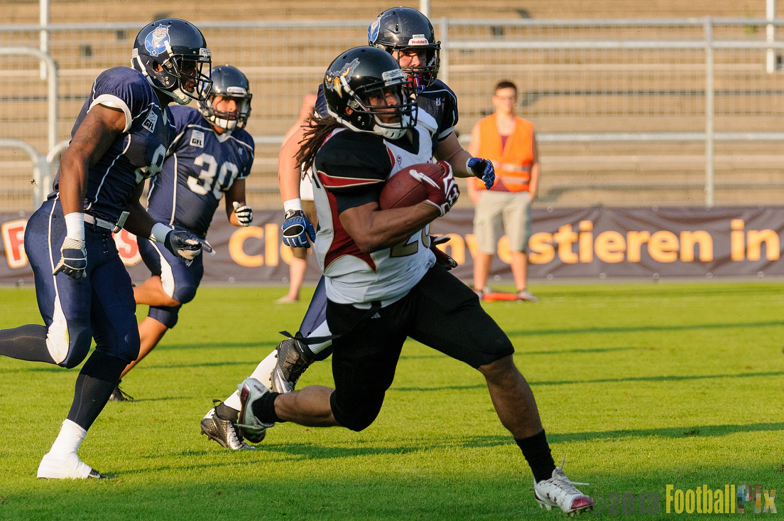 Cologne Falcons vs. Hamburg Blue Devils - 06.07.2013 GFL Nord: Cologne Falcons vs. Hamburg Blue Devils (14:42) 