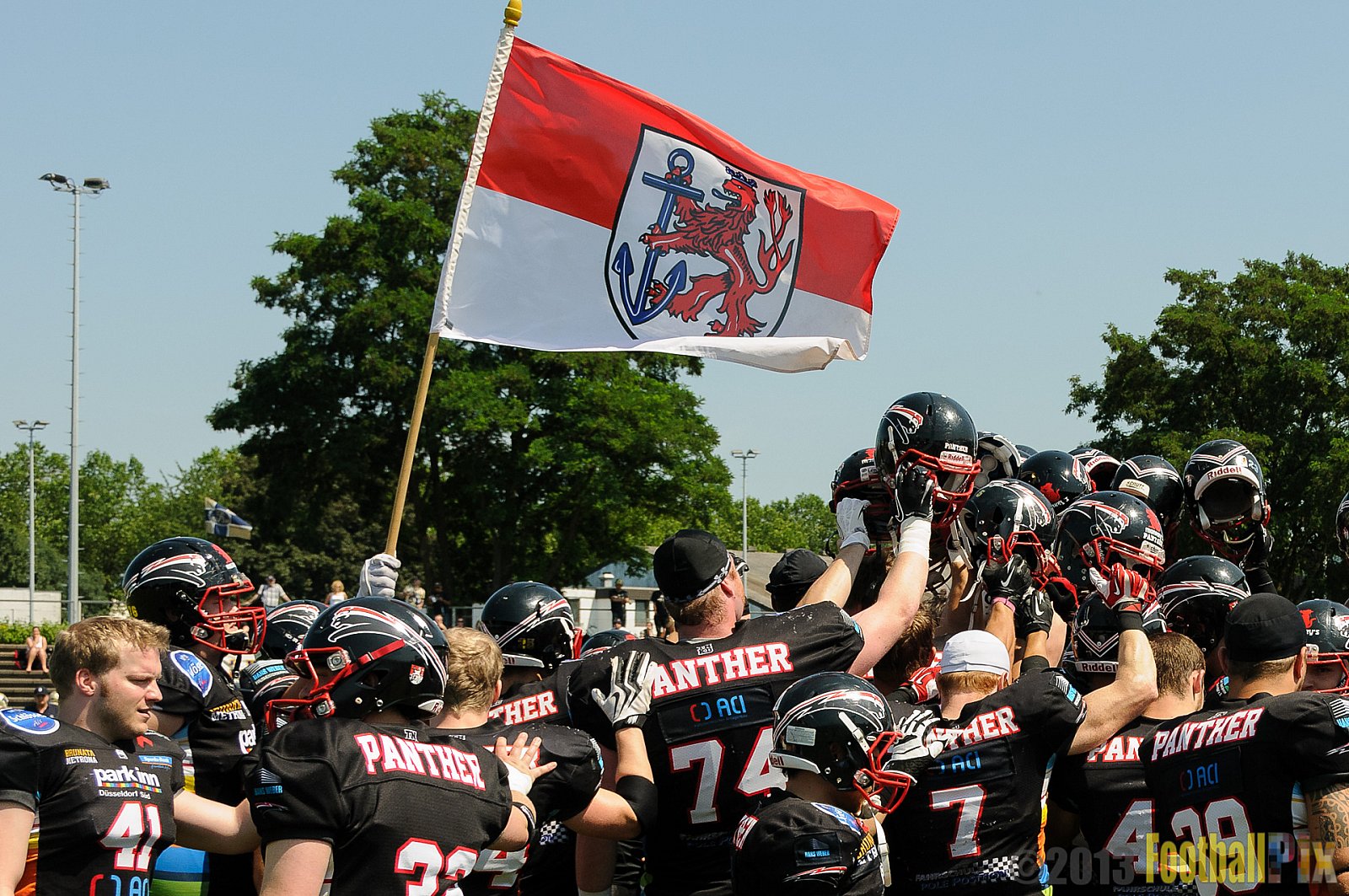 Düsseldorf Panther vs. Dresden Monarchs - 07.07.2013 GFL Nord: Düsseldorf Panther vs. Dresden Monarchs (14:42) 