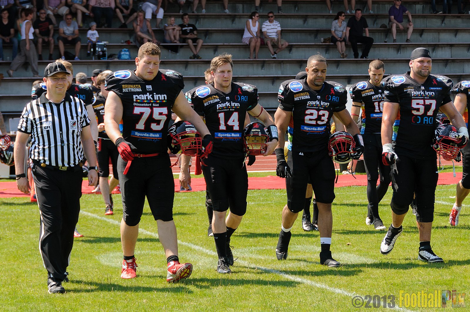 Düsseldorf Panther vs. Dresden Monarchs - 07.07.2013 GFL Nord: Düsseldorf Panther vs. Dresden Monarchs (14:42) 
