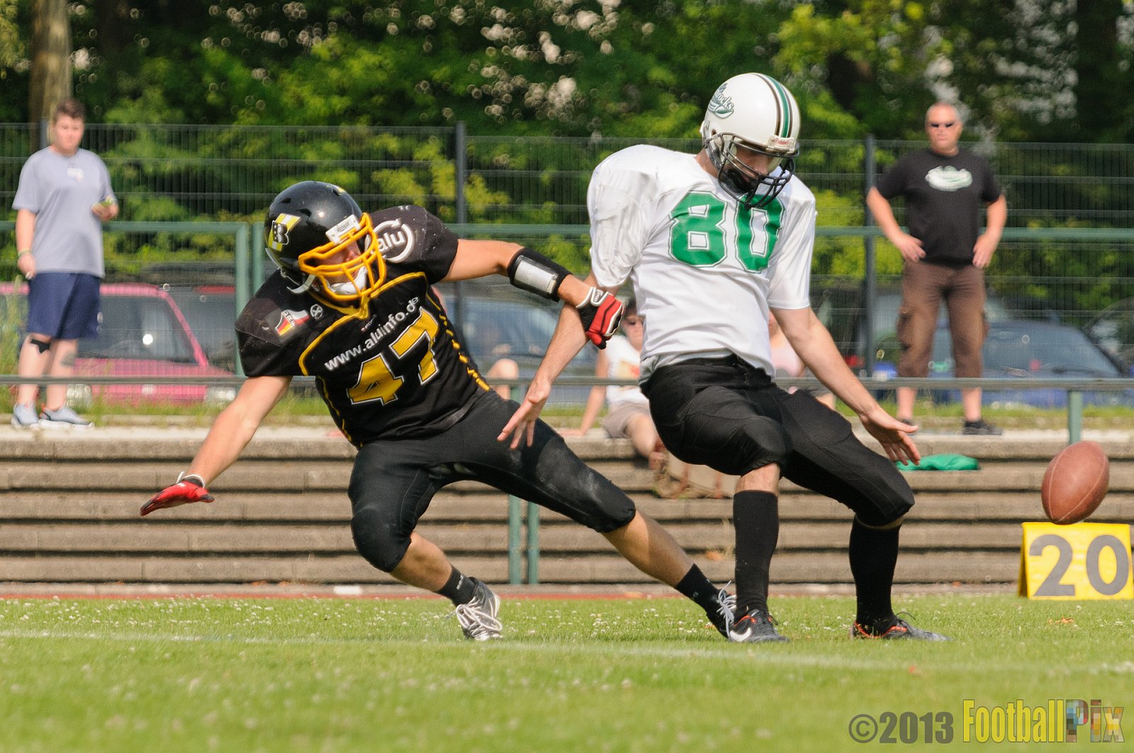 Düsseldorf Bulldozer vs. Mülheim Shamrocks - 14.07.2013 Düsseldorf Bulldozer vs. Mülheim Shamrocks (34:0) 