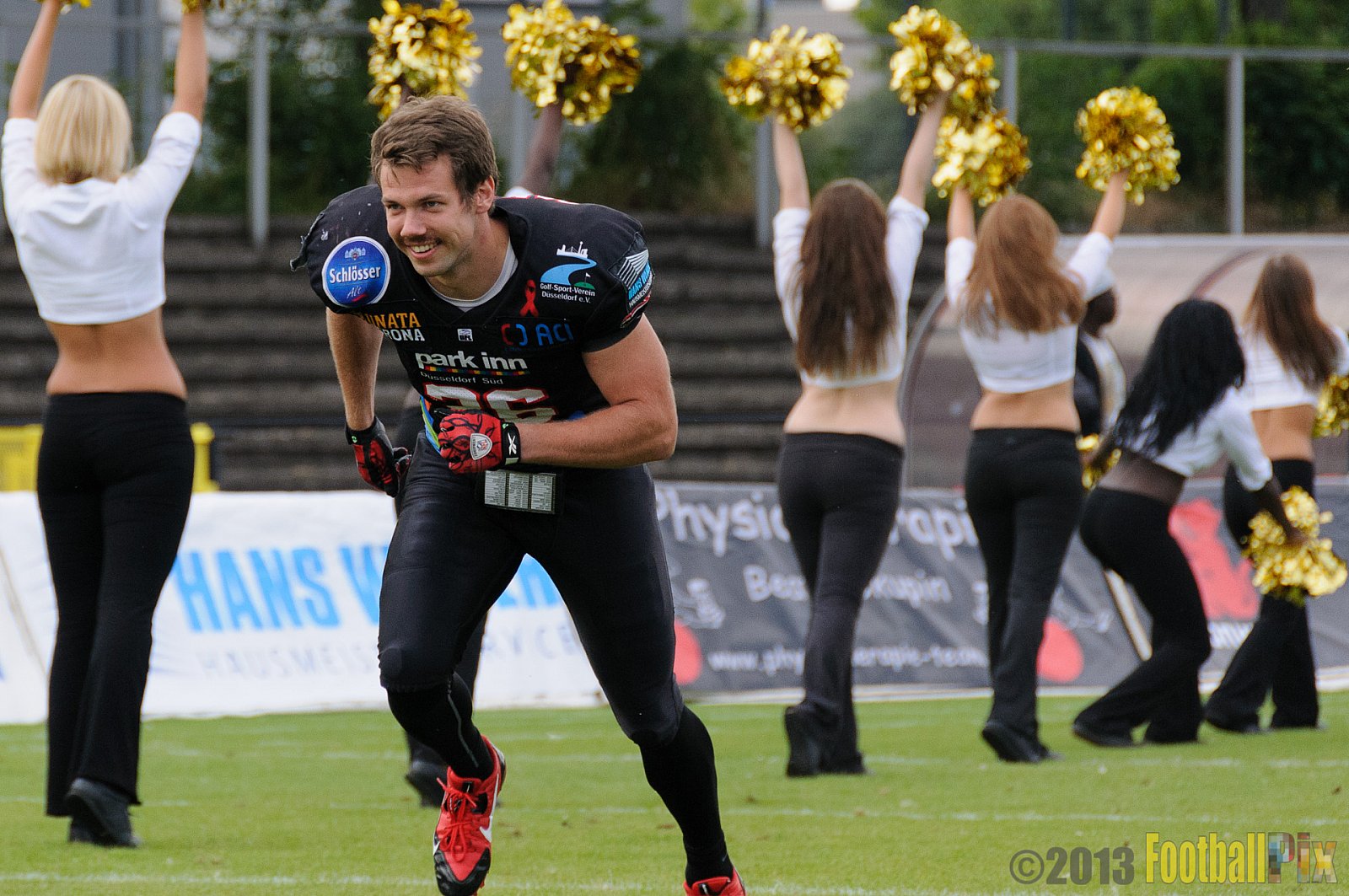 Düsseldorf Panther vs. Hamburg Blue Devils - 10.08.2013 GFL Nord: Düsseldorf Panther vs. Hamburg Blue Devils (28:9) 