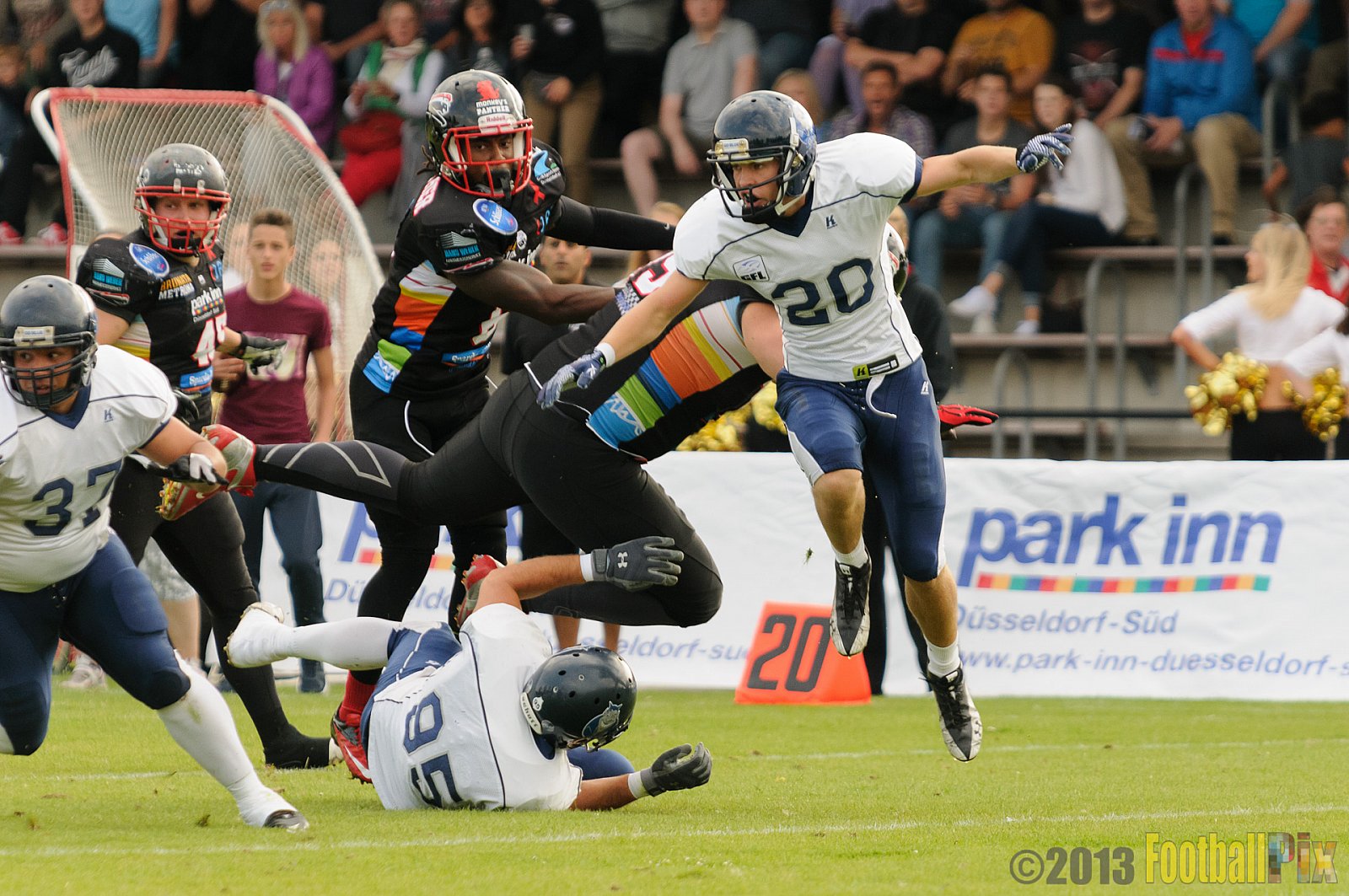 Düsseldorf Panther vs. Hamburg Blue Devils - 10.08.2013 GFL Nord: Düsseldorf Panther vs. Hamburg Blue Devils (28:9) 