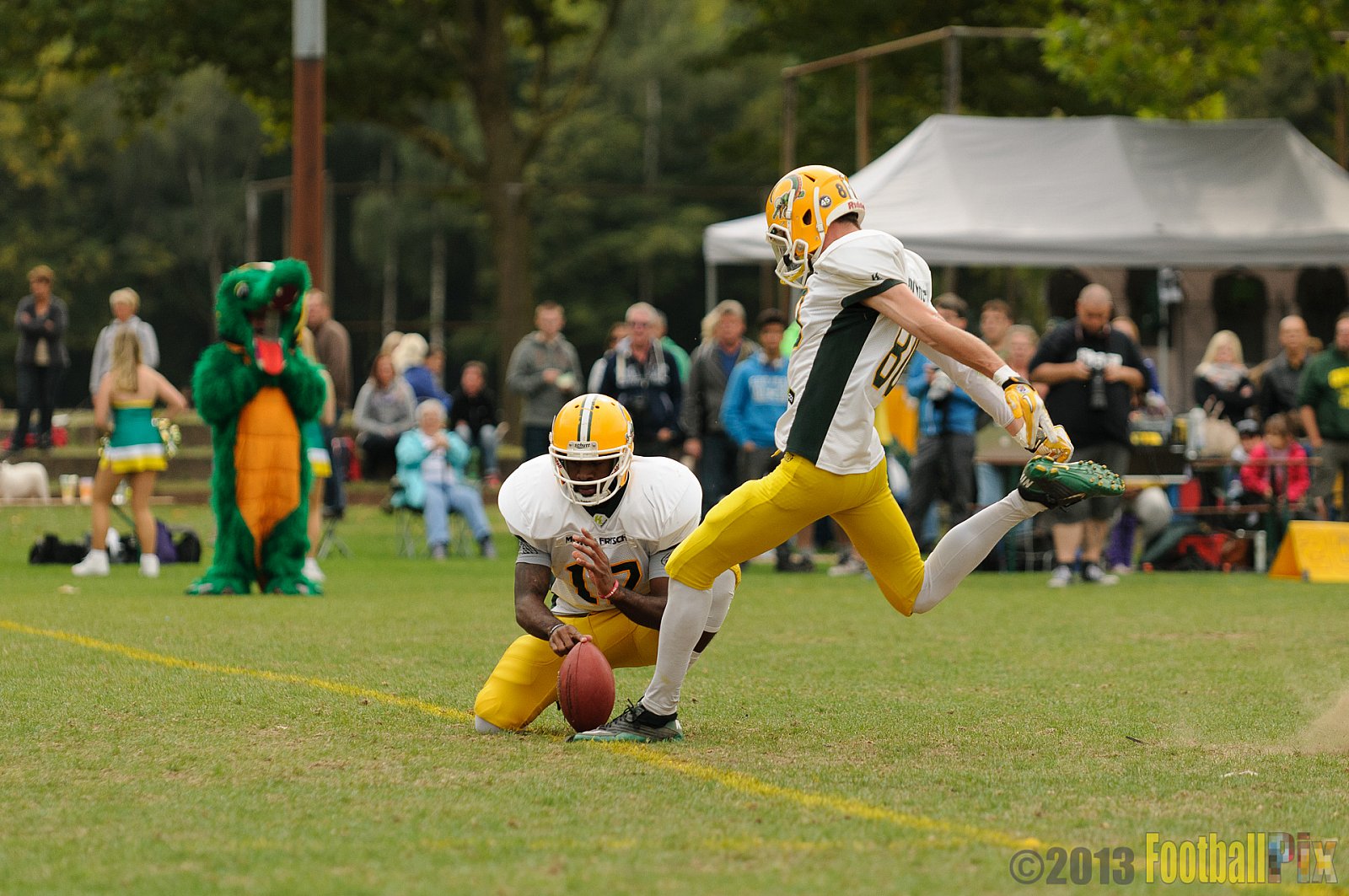 Cologne Crocodiles vs. Bochum Cadets - 01.09.2013 Cologne Crocodiles vs. Bochum Cadets (51:3) 