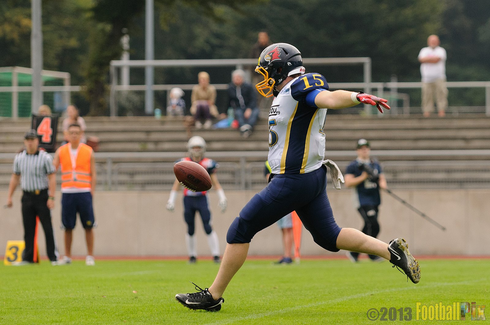 Essen Assindia Cardinals vs. Remscheid Amboss  - 07.09.2013 Essen Assindia Cardinals vs. Remscheid Amboss (13:14) 