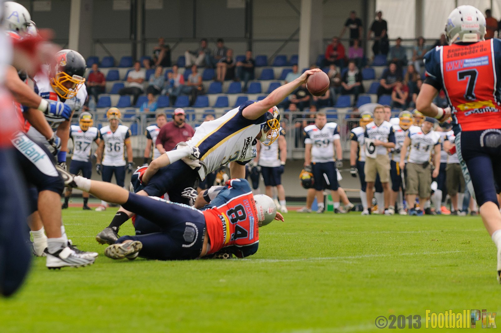 Essen Assindia Cardinals vs. Remscheid Amboss  - 07.09.2013 Essen Assindia Cardinals vs. Remscheid Amboss (13:14) 