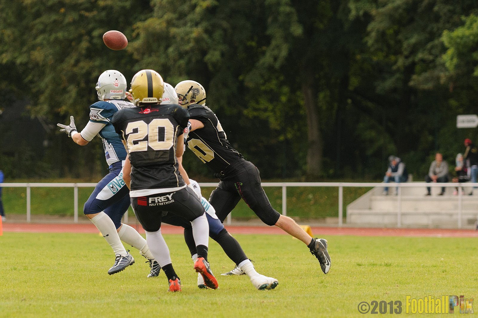  Remscheid Amboss vs. Paderborn Dolphins  - 15.09.2013 Remscheid Amboss vs. Paderborn Dolphins (22:7) 
