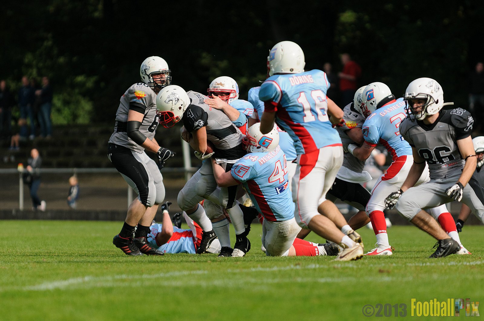 Mönchengladbach Wolfpack vs. Bonn Gamecocks II - 28.09.2013 Mönchengladbach Wolfpack vs. Bonn Gamecocks II (50:0) 